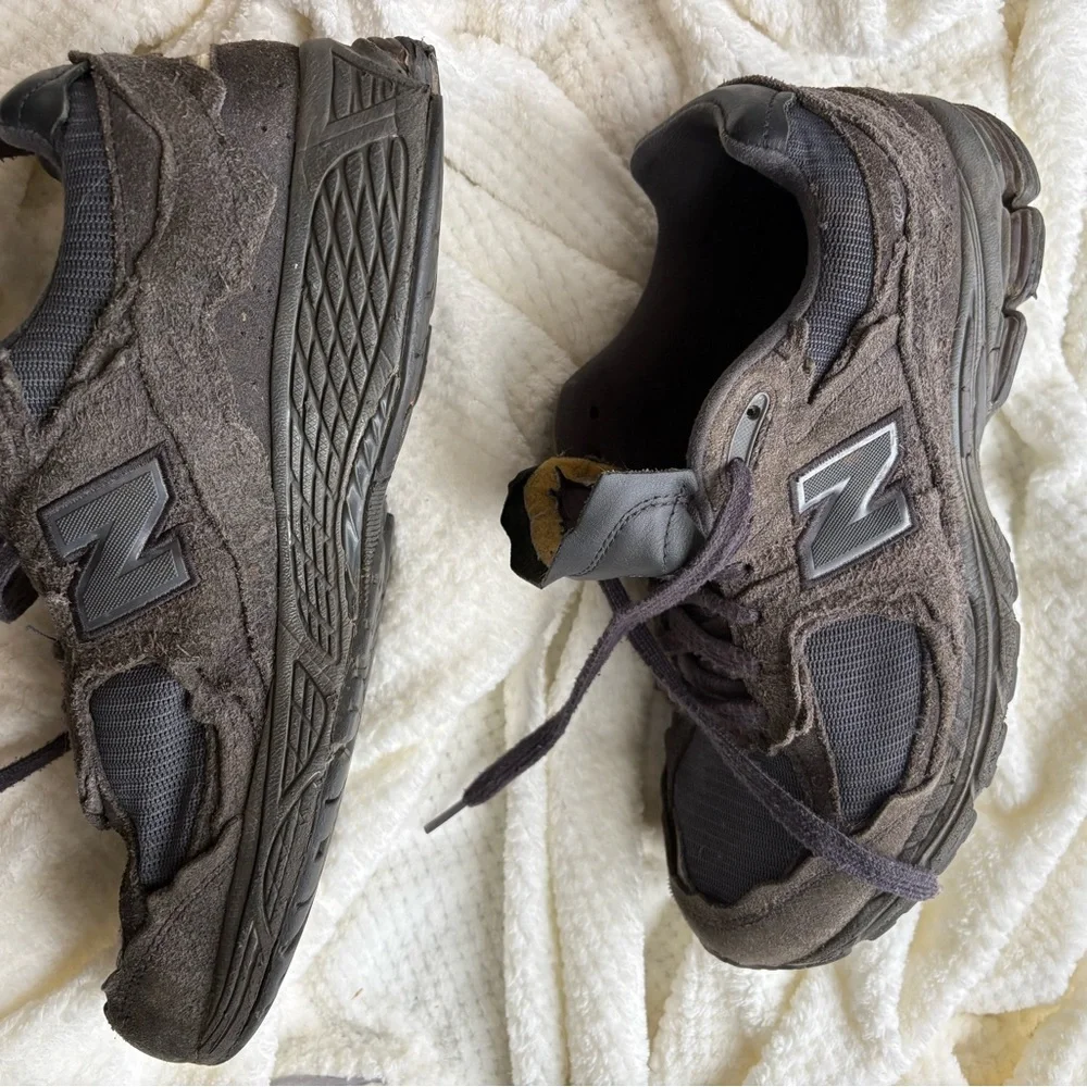 New Balance 2002R protection pack MEN Phantom Charcoal and Black Athletic Sz 9 - Picture 8 of 16